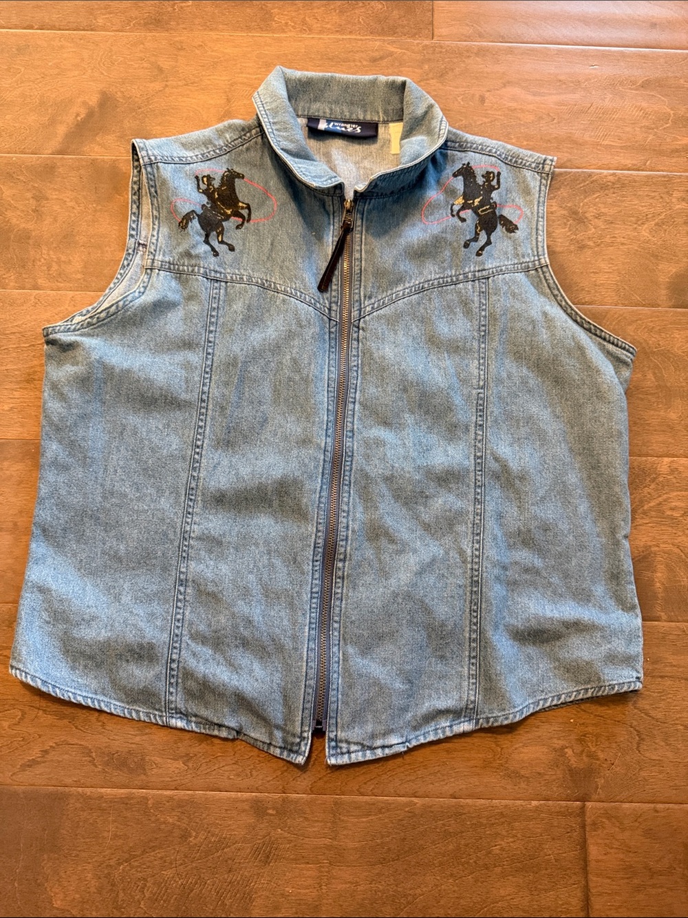 Vintage Wrangler Light Blue Denim Zip Vest/Shirt with Horse Riders decor